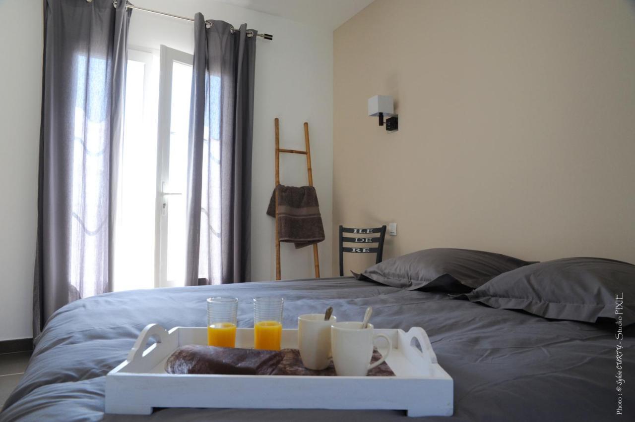Villas Des Phares La Flotte Luaran gambar