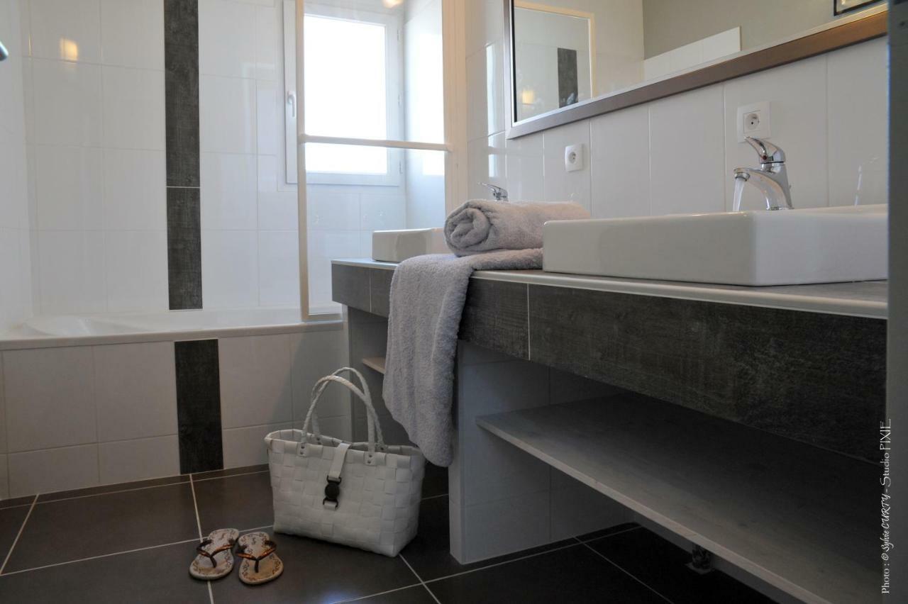 Villas Des Phares La Flotte Luaran gambar