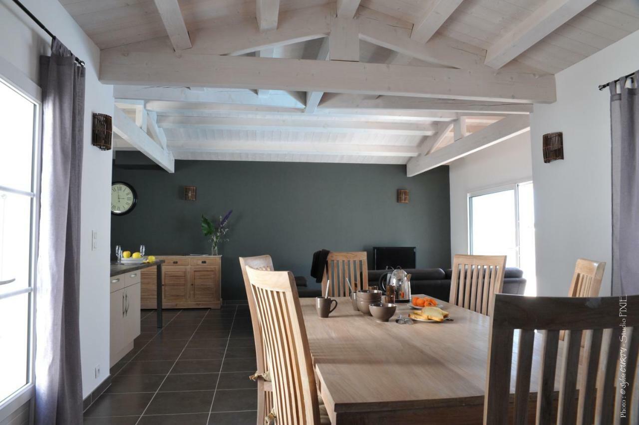 Villas Des Phares La Flotte Luaran gambar
